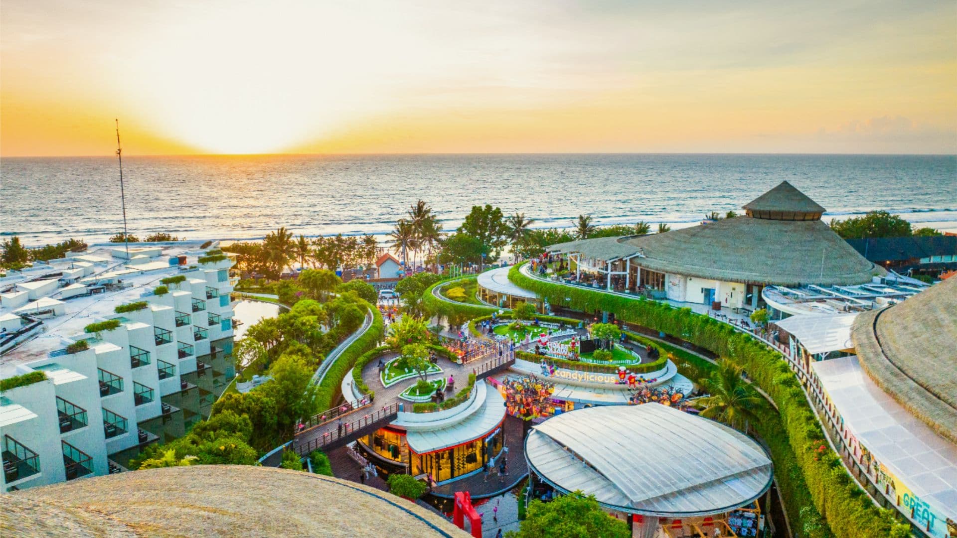 Beachwalk Shopping Center - 